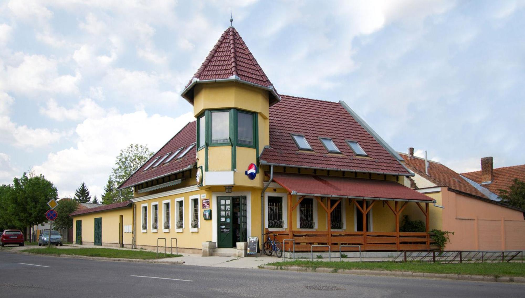 Hotel Alíz Vendégház Bekescsaba Exterior foto